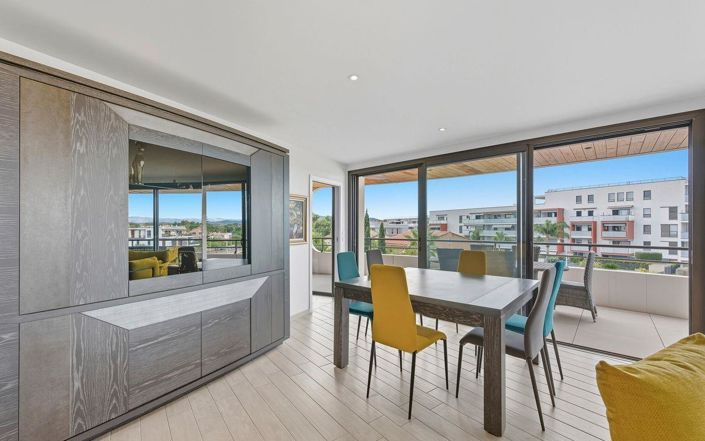 Image No.13-2 Bed Apartment for sale