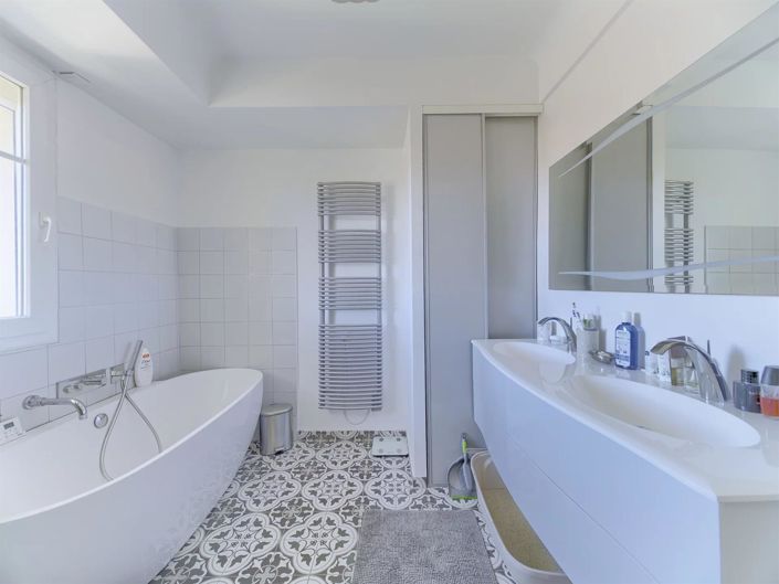 Image No.18-Apartment for sale