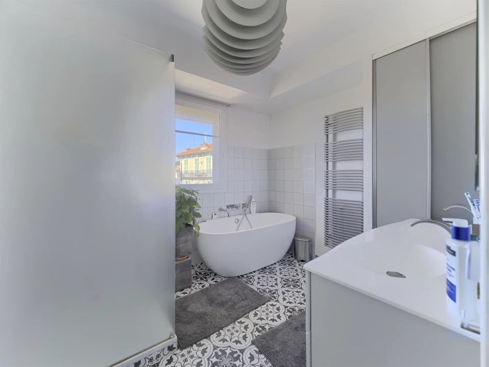 Image No.22-Apartment for sale