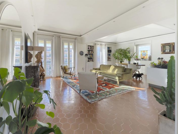 Image No.6-Apartment for sale