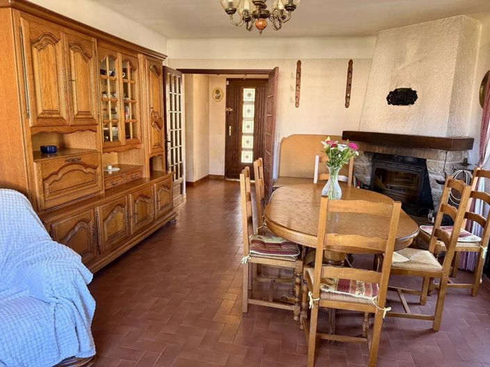 Image No.14-3 Bed House for sale