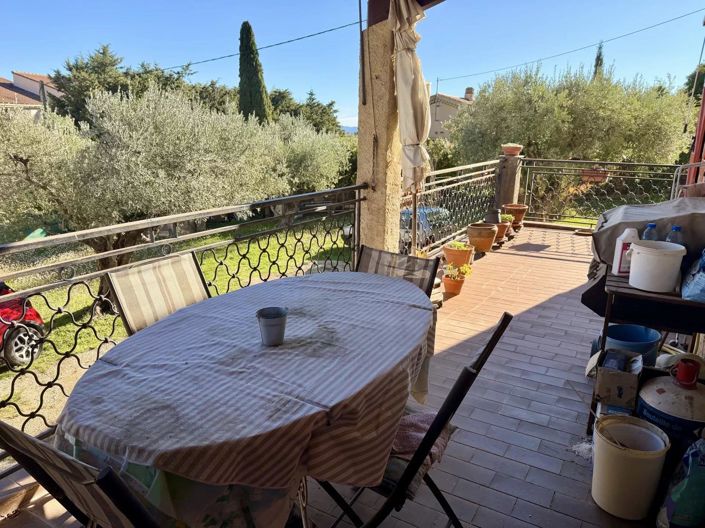 Image No.19-3 Bed House for sale