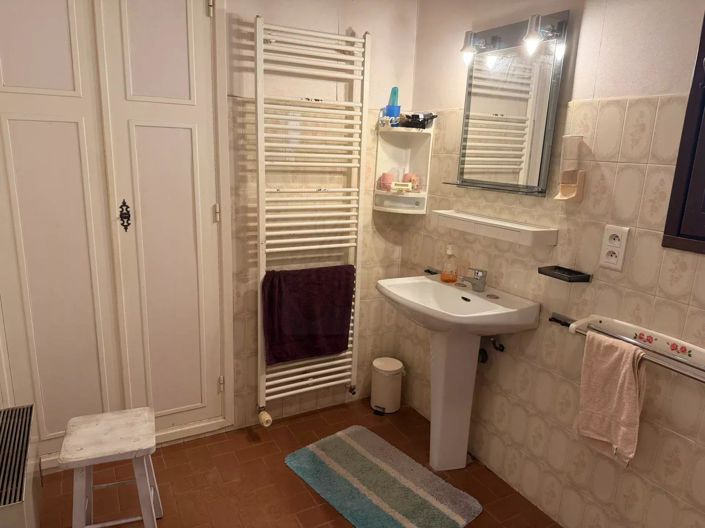 Image No.25-3 Bed House for sale