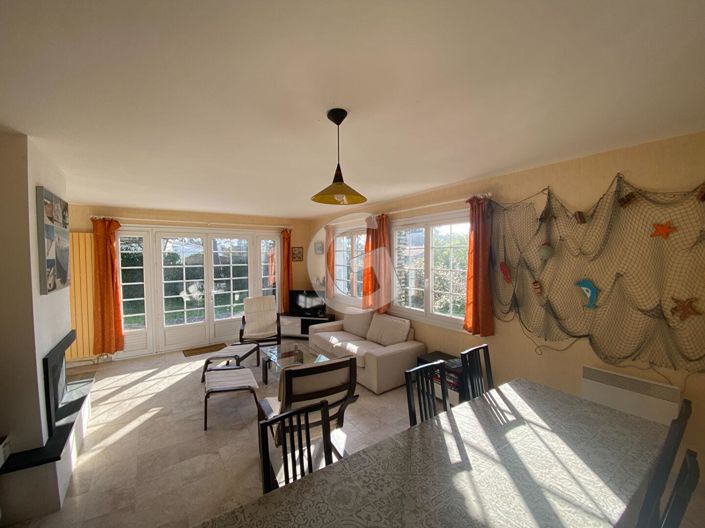 Image No.2-5 Bed House for sale