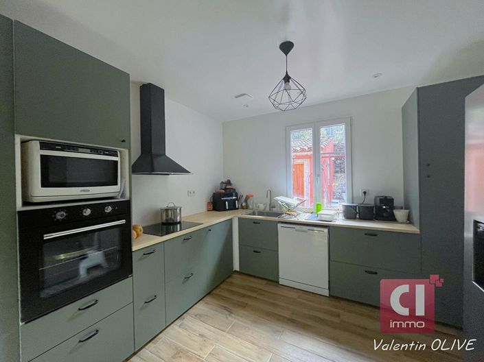 Image No.3-6 Bed House for sale