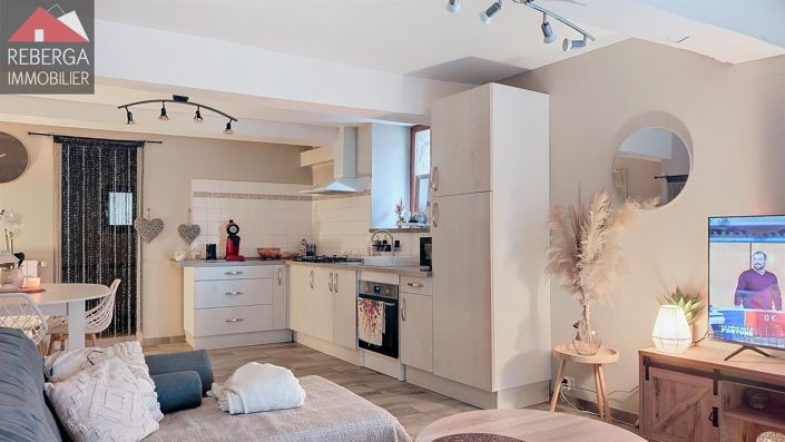 Image No.1-3 Bed House for sale