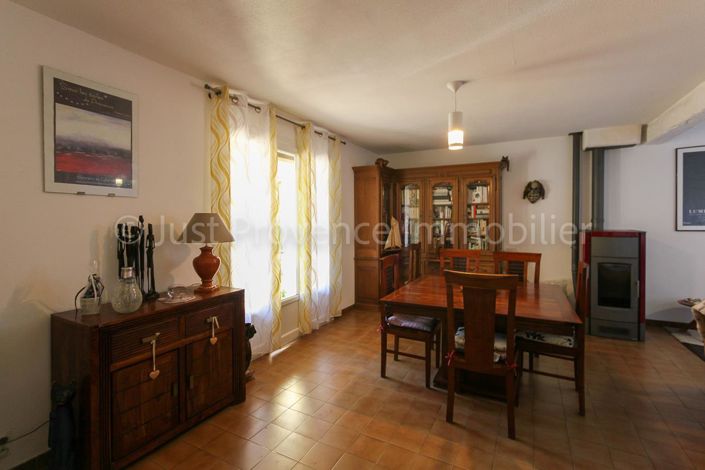 Image No.5-3 Bed House for sale