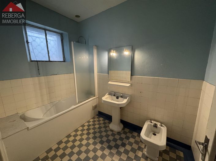 Image No.13-3 Bed House for sale