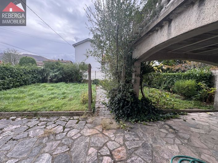 Image No.8-3 Bed House for sale