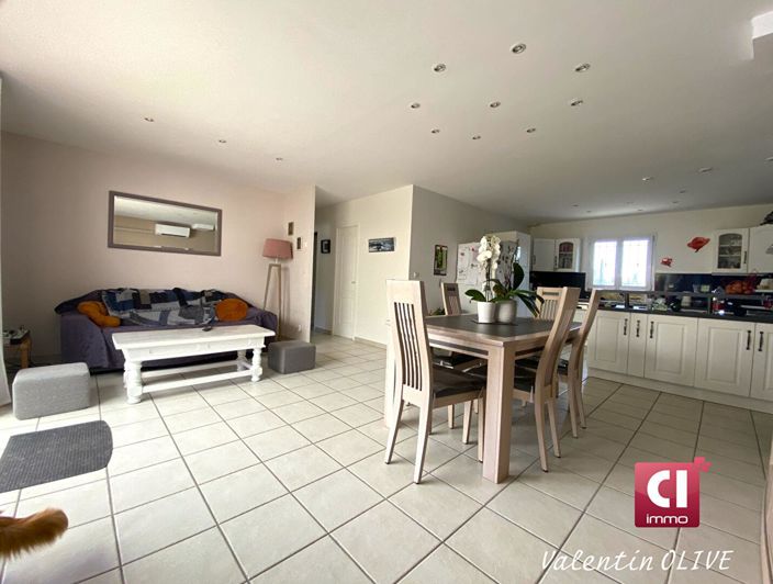 Image No.4-3 Bed House for sale