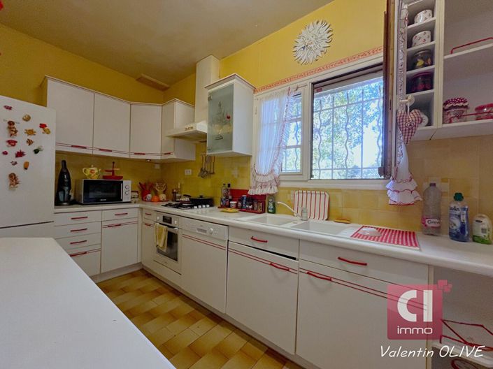 Image No.6-2 Bed House for sale