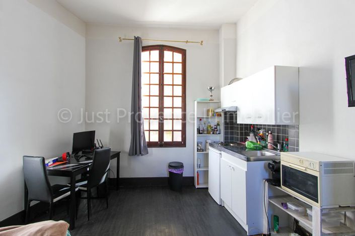 Image No.16-6 Bed House for sale