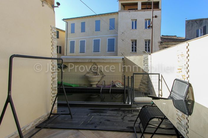 Image No.7-6 Bed House for sale