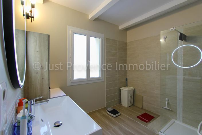 Image No.13-4 Bed House for sale