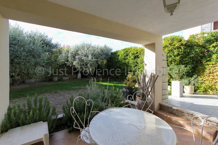 Image No.15-4 Bed House for sale