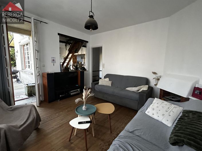 Image No.5-2 Bed House for sale