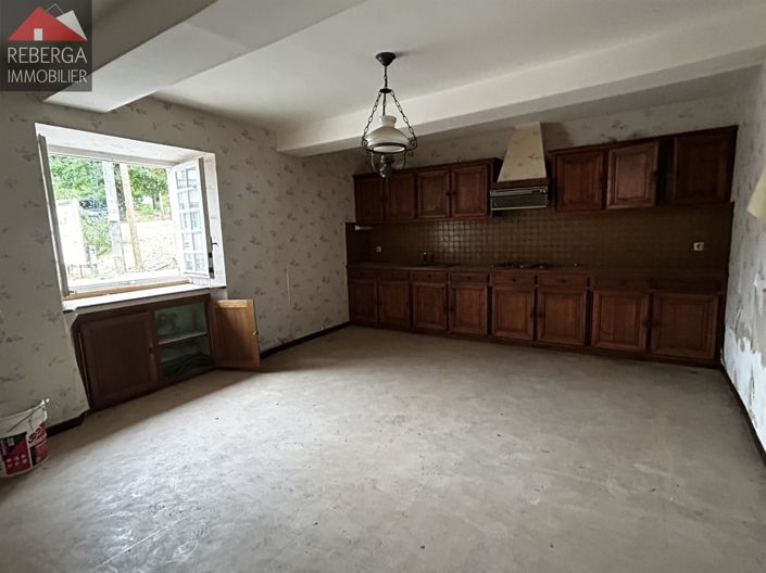 Image No.2-4 Bed House for sale