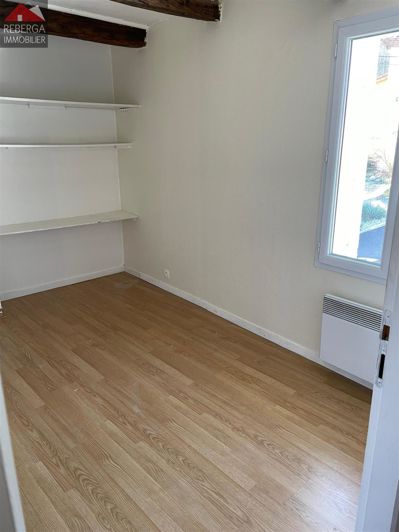 Image No.4-1 Bed House for sale