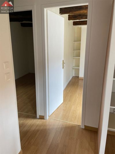 Image No.5-1 Bed House for sale