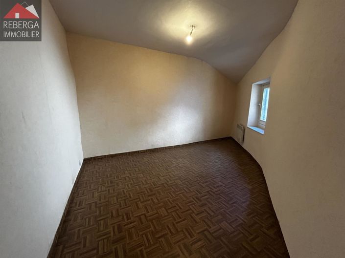 Image No.8-3 Bed House for sale