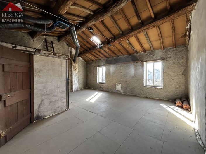 Image No.9-3 Bed House for sale