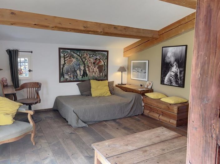 Image No.10-3 Bed House for sale