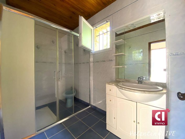 Image No.11-4 Bed House for sale