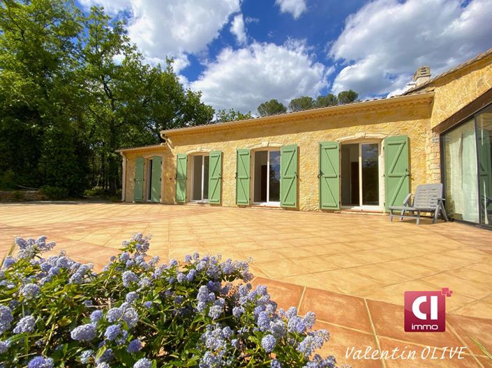 Image No.2-4 Bed House for sale