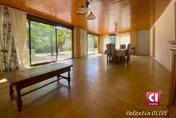 Image No.7-4 Bed House for sale