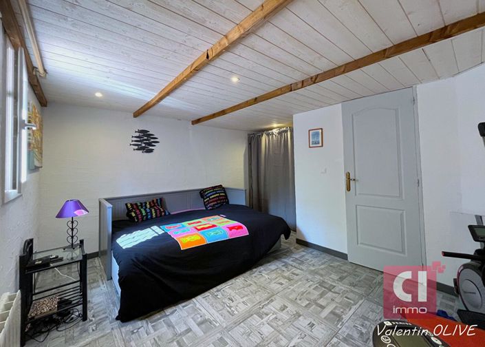 Image No.10-5 Bed House for sale