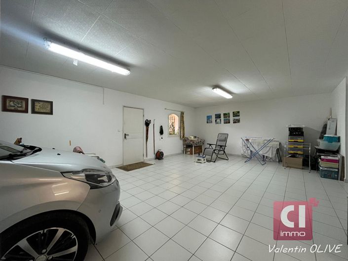 Image No.12-3 Bed House for sale