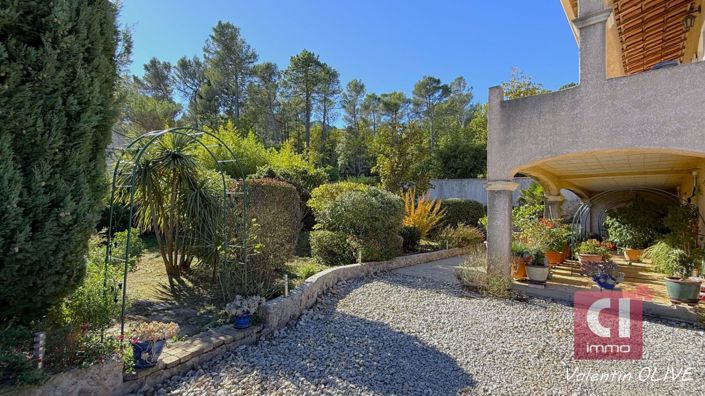 Image No.17-3 Bed House for sale