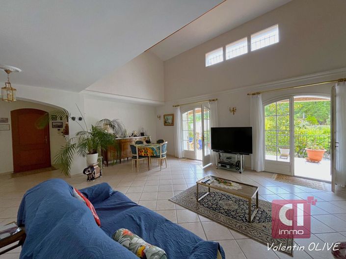 Image No.4-3 Bed House for sale