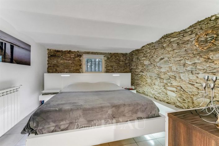 Image No.10-4 Bed House for sale