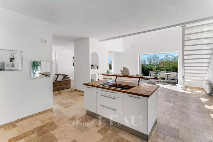 Image No.5-4 Bed House for sale