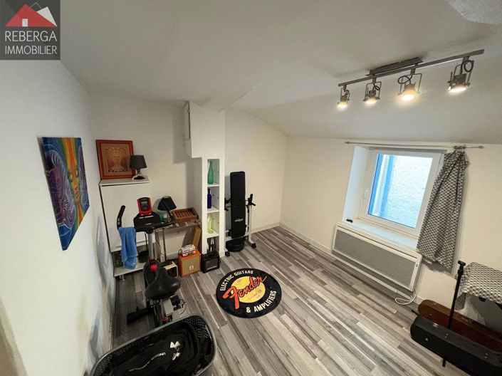 Image No.11-2 Bed House for sale