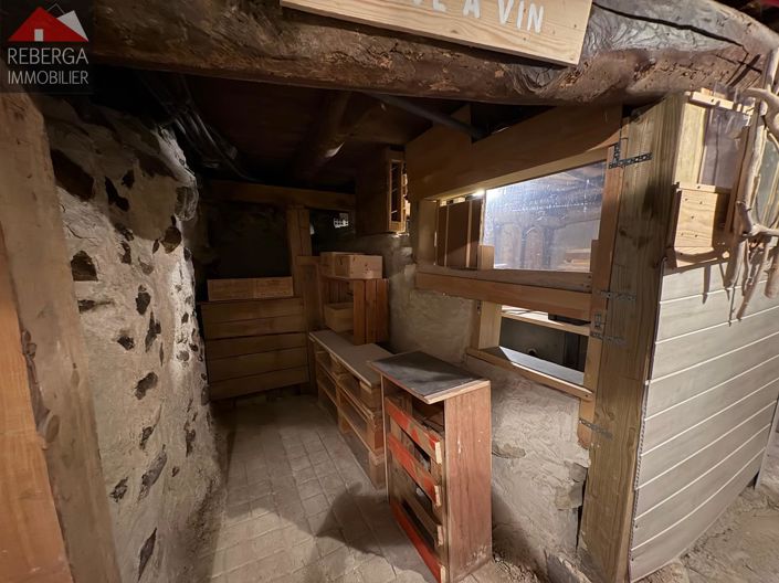 Image No.18-2 Bed House for sale