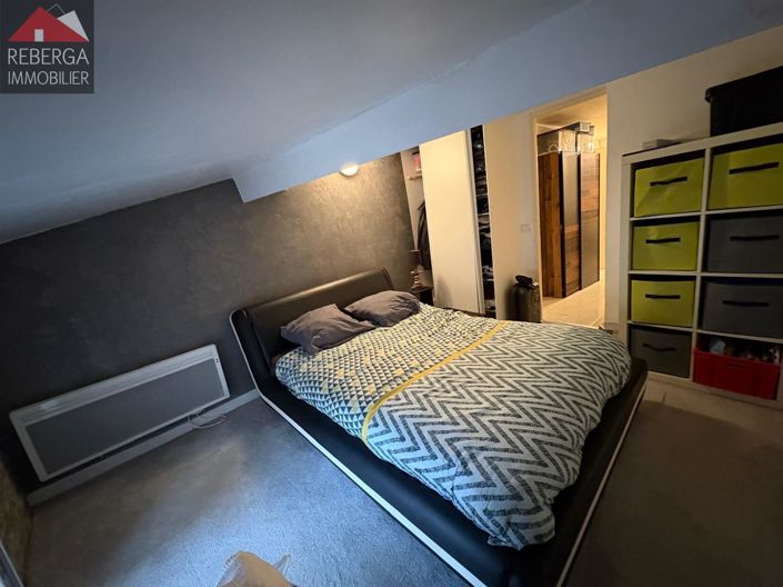 Image No.8-2 Bed House for sale