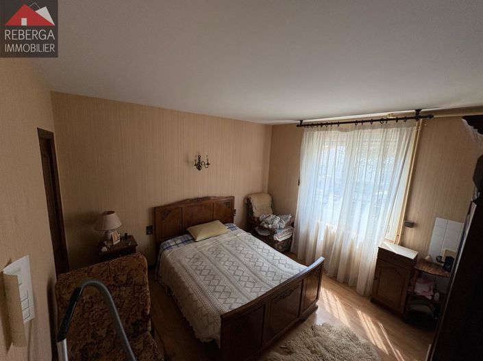 Image No.12-5 Bed House for sale