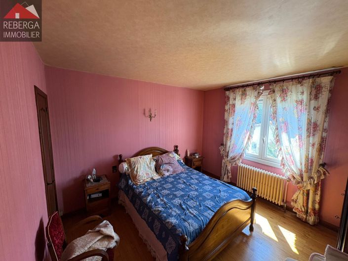 Image No.15-5 Bed House for sale