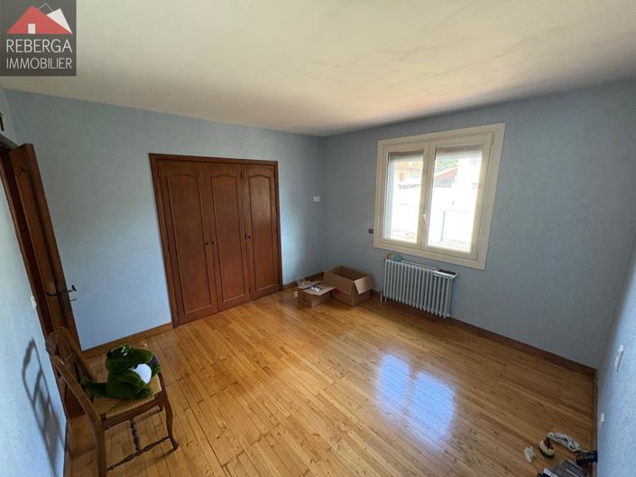 Image No.17-5 Bed House for sale