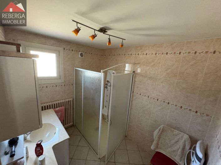 Image No.20-5 Bed House for sale