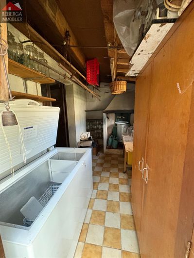 Image No.30-5 Bed House for sale