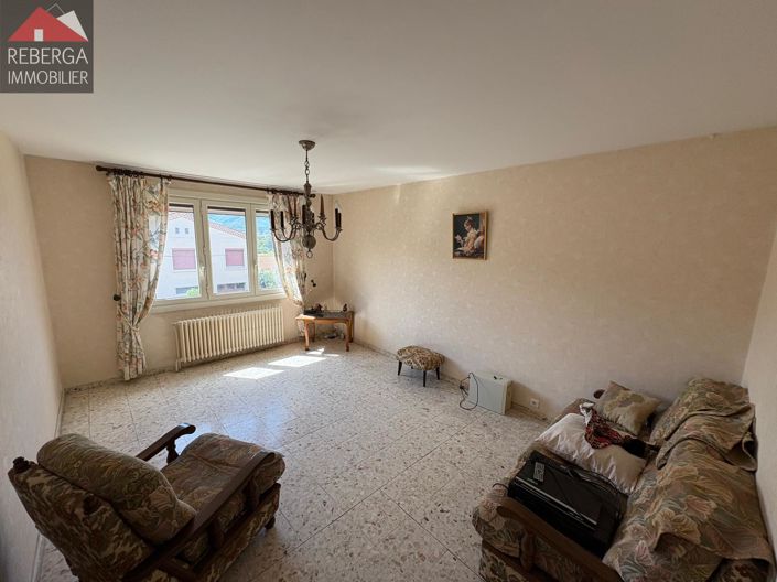 Image No.6-5 Bed House for sale