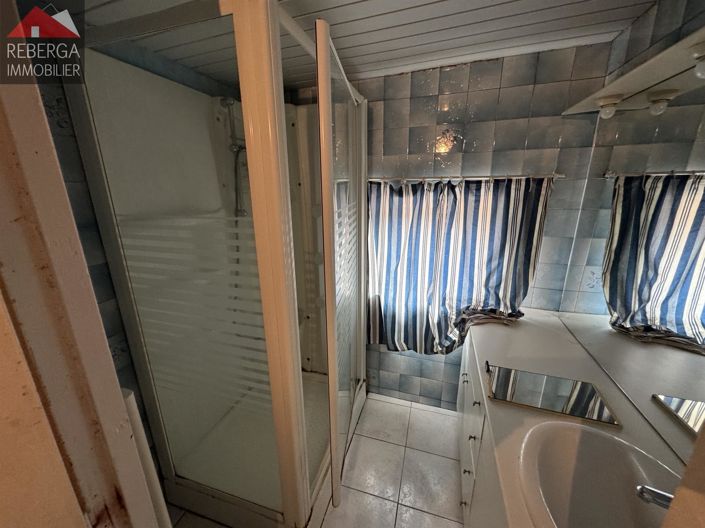 Image No.8-3 Bed House for sale