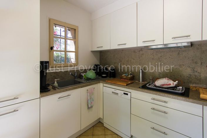 Image No.10-4 Bed House for sale