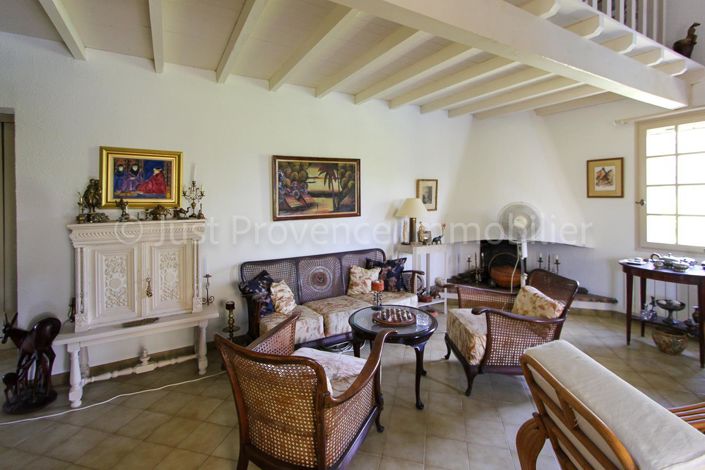 Image No.6-4 Bed House for sale