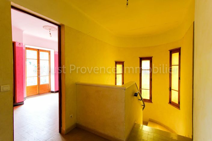 Image No.10-6 Bed House for sale