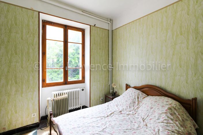 Image No.7-6 Bed House for sale