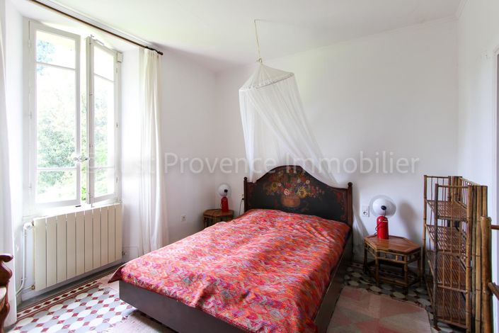 Image No.10-7 Bed House for sale